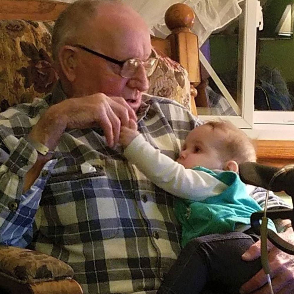 Meet your Posher, April